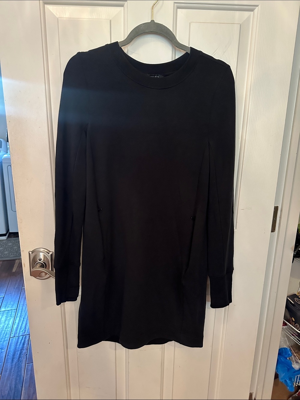 Athleta Black Long-Sleeve Sweatshirt dress with pockets XS